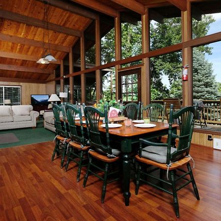 Вилла Three Pines 2139 Гатлинбург Экстерьер фото